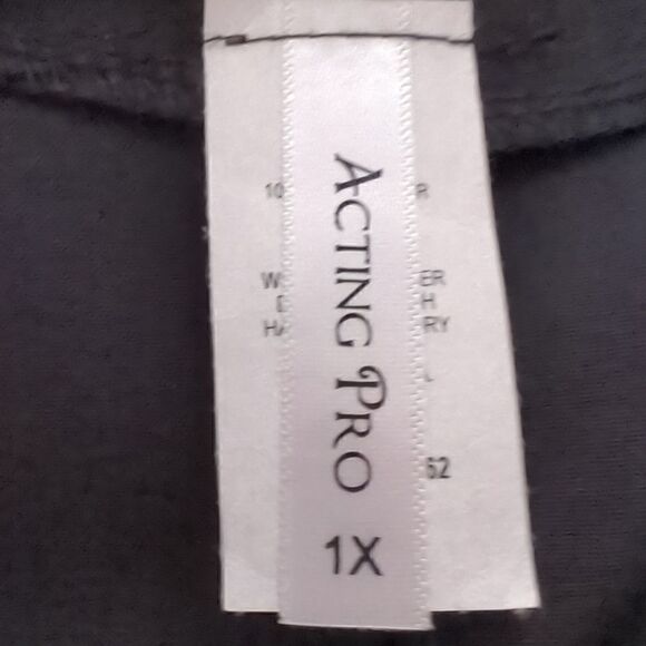 Active Pro Black Blouse - Picture 6 of 7